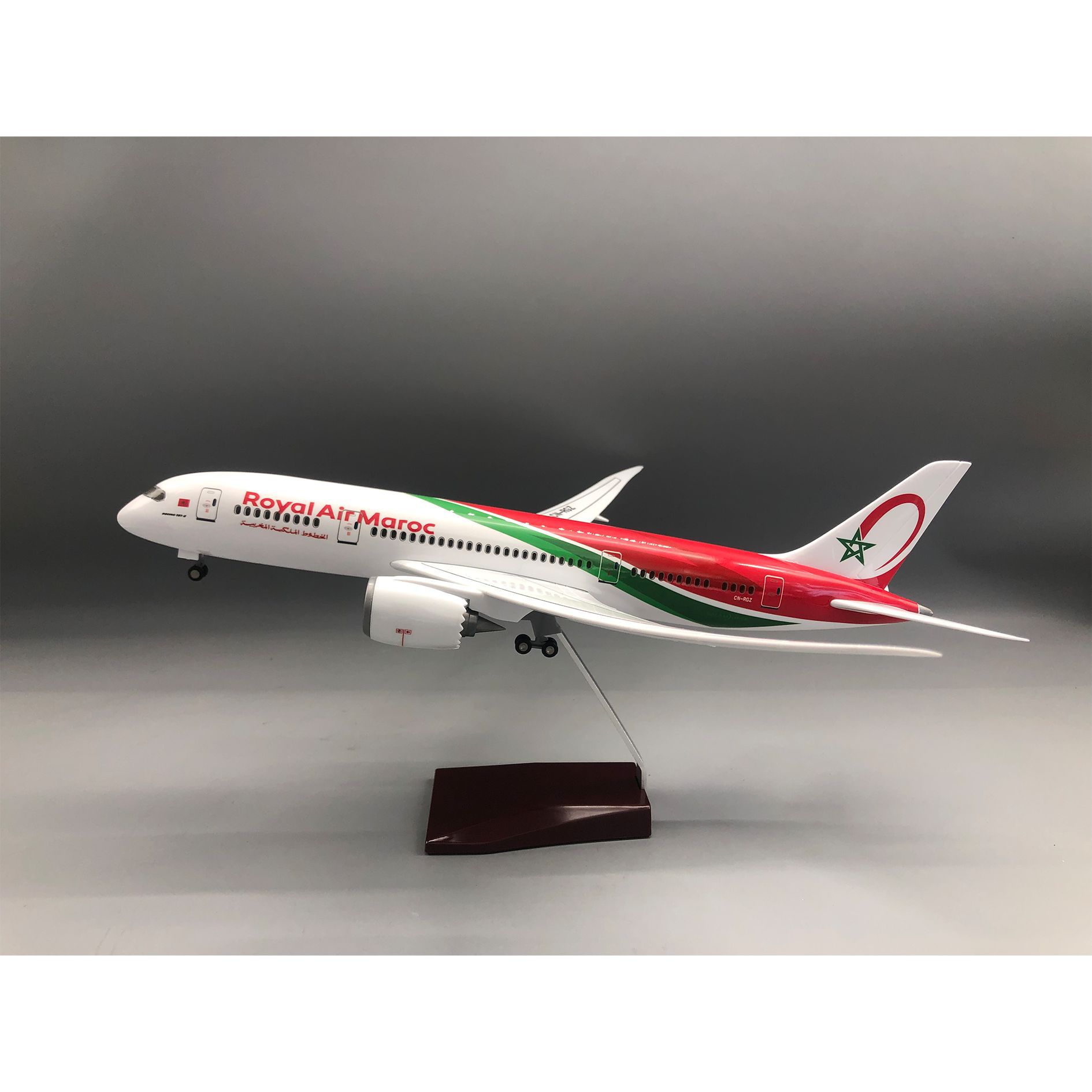 Modelo de Avião Royal Air Maro - Home Office Architecture avaliação e preço
